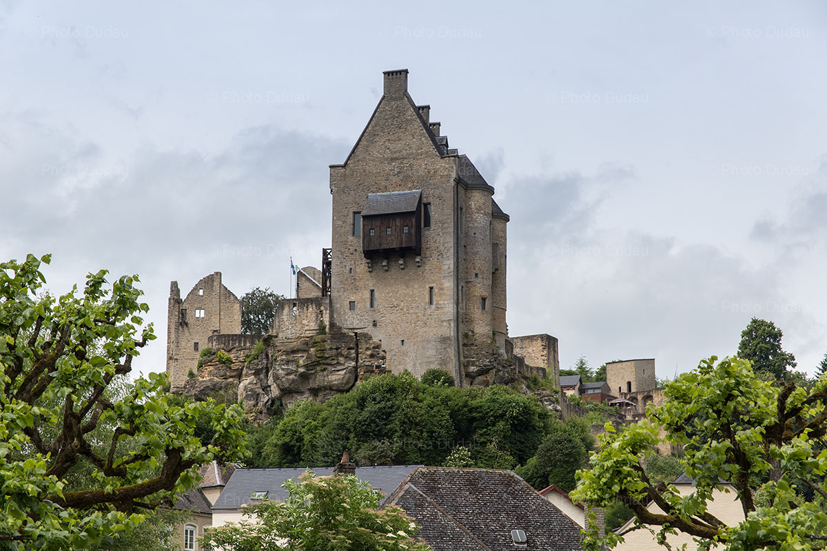 Larochette Castle day view – Stock Images Luxembourg